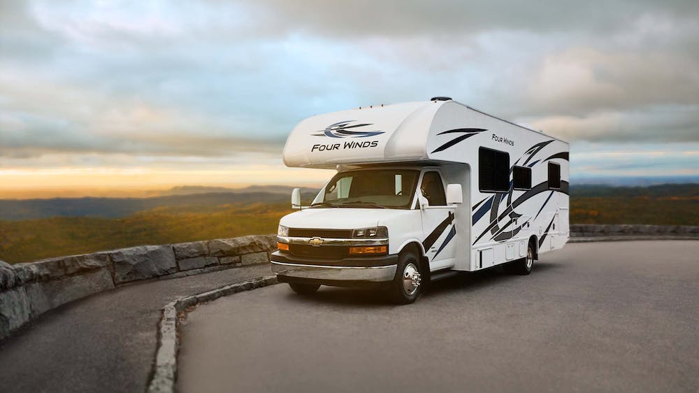 2022 Thor Four Winds Class C RV Lifestyle Tennessee shoot