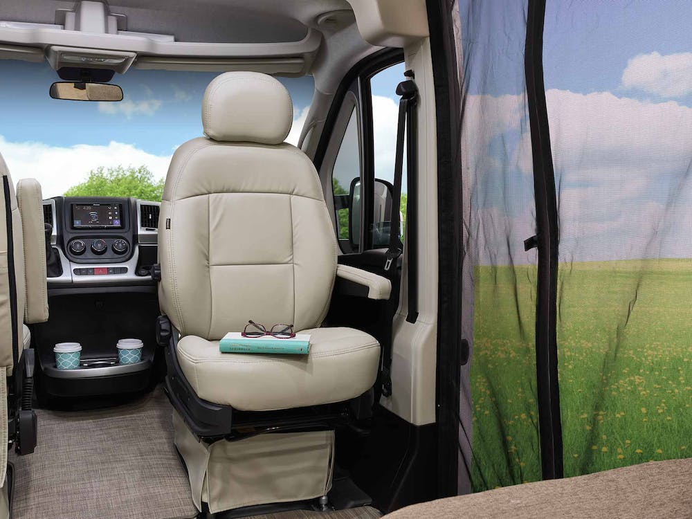 2022 Thor Rize Class B RV 18T Swivel Captain Seat Magnetic Screen - Crisp Linen Modern White Cabinetry