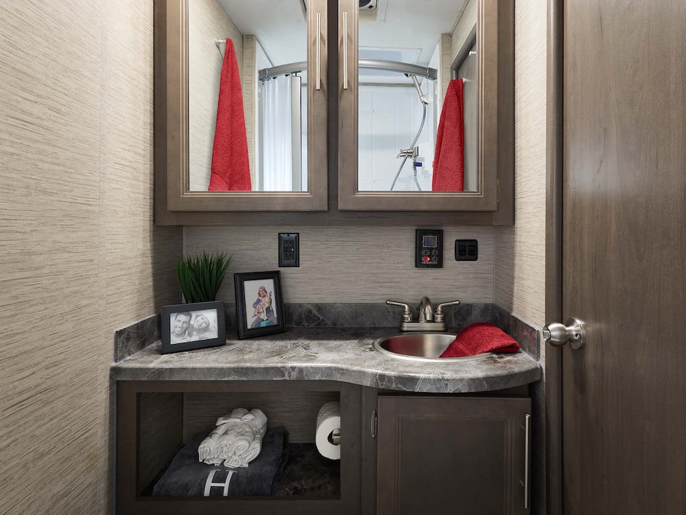 Outlaw Class C black talon bathroom