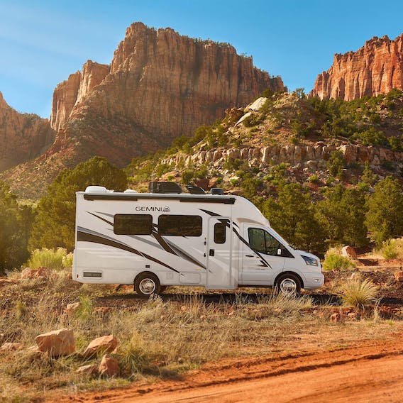 Gemini AWD HD Max Crystal Blue exterior in Utah with sun beating down